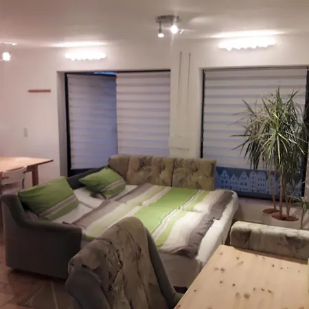Kleine Am Stadtrand Von Apartment